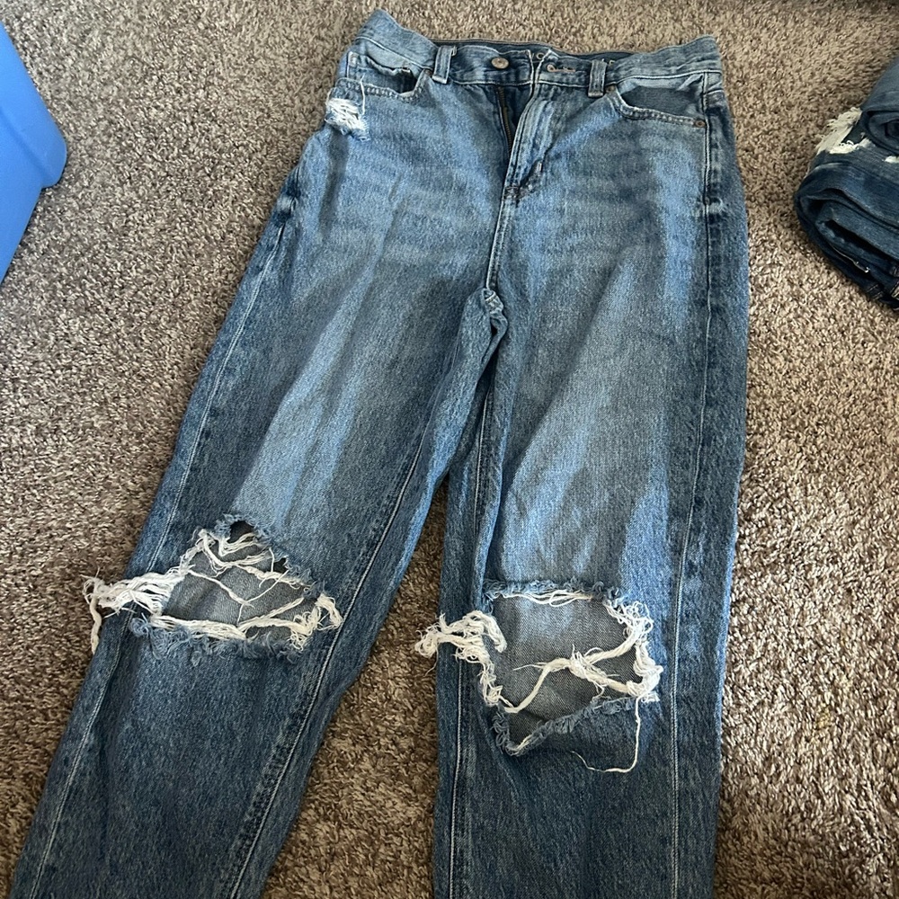 american eagle mom jeans